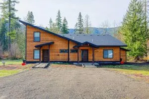 Newly built Modern Chalet at Mt. Hood Village - Marmot