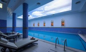 Wellborn Luxury Hotel