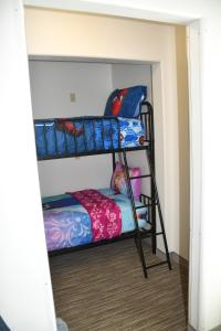 Holiday Inn Express & Suites Evanston by IHG