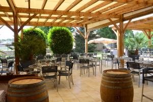 Hotels Hotel-Restaurant Saint Romain Logis : photos des chambres