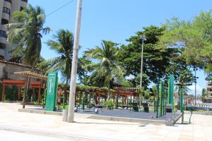 13 FLAT BEIRA MAR Com ENERGIA, VAGA, 3 CAMAS, WI-FI e AR