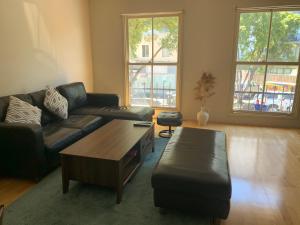 Two bedroom apartment in peaceful southbank