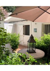 Guest House at 118 by PWM Architects