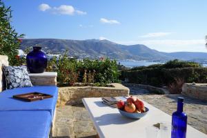 Blue Paradise Beach House with Pool access Paros Greece