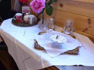 Maison dHôtes et Roulotte" Le 6 Bis"