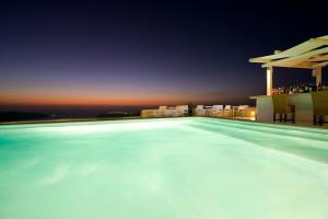 Gold Suites - Small Luxury Hotels of the World Santorini Greece