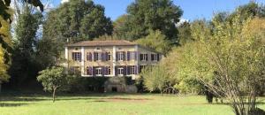 B&B / Chambres d'hotes Les Volets Violets : photos des chambres