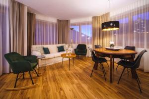 Comfort Two-Bedroom Apartment with Loggia room in Das Landhaus Apartments Prägant