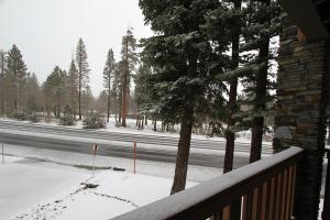 Summit 211 Apartment