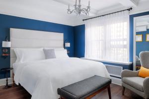 Premium King Room  - Hearing Accessible/Non-Smoking room in voco The Franklin New York an IHG Hotel