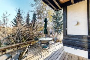 Two Bedroom Apartment  room in 570 Wildflower