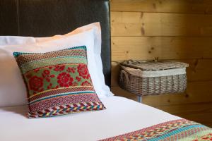 Hotels Auberge La Tomette, The Originals Relais : photos des chambres