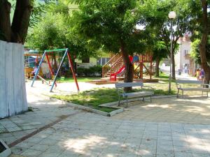 Studio at Pomorie 100 m away from the beach with furnished terrace and wifi