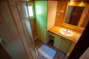 Campings Camping Beau Rivage : photos des chambres