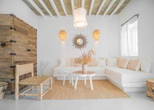 Makarias Traditional Luxury Villas
