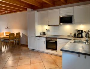 Ferienhaus mit Bootssteg am See in Rheinsberg