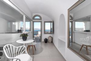 Caldera Premium Villas Santorini Greece