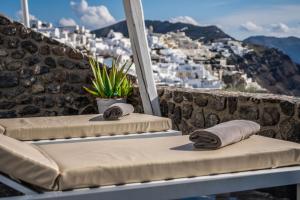 Solstice Luxury Suites Santorini Greece