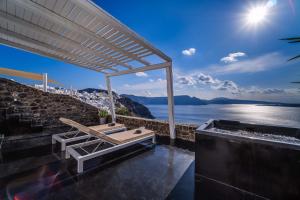 Solstice Luxury Suites Santorini Greece