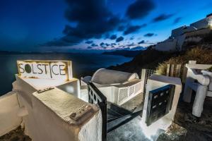 Solstice Luxury Suites Santorini Greece