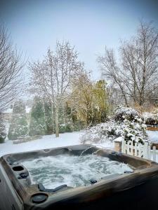 Villas Villa 200m2 avec PISCINE chauffee & SPA & sauna & kota-grill : photos des chambres