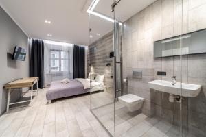 One-Bedroom Apartment room in Staroevreyska Apartment A
