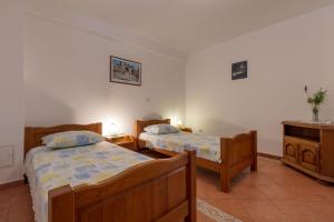 Apartment Aria with private heated pool