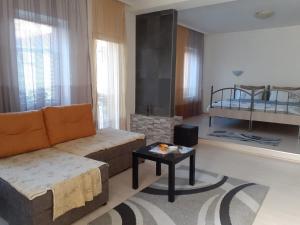 Alex Apartments
