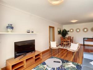 Aidan Apartment by LovelyStay