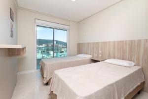 Aluguel Apartamento 2 quartos s 1 suíte 80m Mar BombasSC
