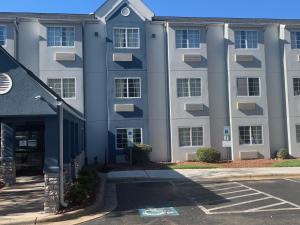 Microtel Inn by Wyndham Charlotte Airport