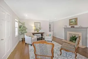 South Perry St - Dacula