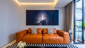 PIER 57 - 510 Luxury Rooftop 2 BR Condo in Romantic Zone