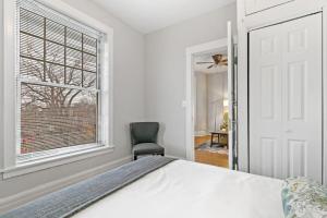 Comfy 2BR Apartment near Wrigley Field - Grace 3