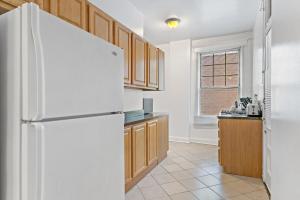 Comfy 2BR Apartment near Wrigley Field - Grace 3
