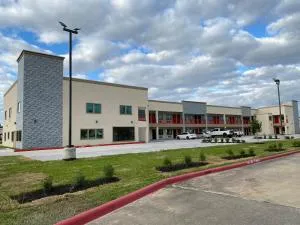 Lone Star Inn - Dickinson - 阿尔文