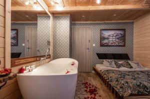 GÓRALSKA VILLA APARTAMENTY Z JACUZZI HOME SPA Zakopane