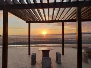 Apartamentos na Ponta dos Castelhanos - Anchieta - Nazaré