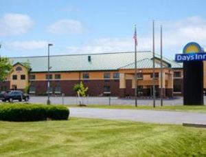 Room #29435208 room in Days Inn by Wyndham Brewerton/ Syracuse near Oneida Lake