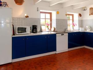 Maisons de vacances Holiday Home Ker Iliav - PLC253 by Interhome : photos des chambres