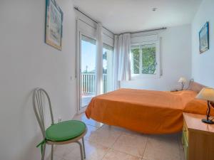 Apartment Palmiers I-11 by Interhome