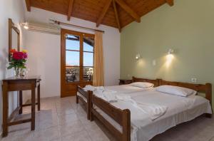 Two-Bedroom Apartment room in Anemomylos Studios