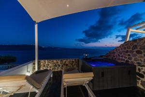 Solstice Luxury Suites Santorini Greece