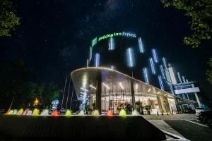 Holiday Inn Express Shanghai Songjiang Fangta by IHG - Pinghu