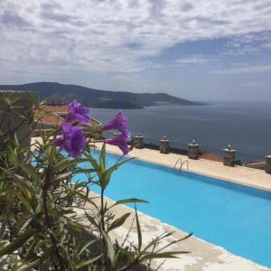 Aegean Cost Luxury 4-Bed Duplex - Акбюк