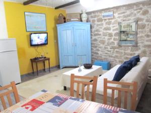 Comfortable apartment in Betina 55 m² with terrace