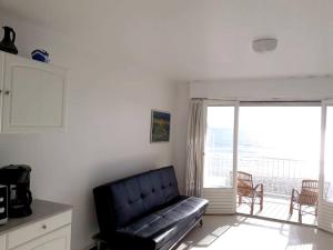 Appartements Appartement d'une chambre a Le Grau du Roi a 50 m de la plage avec vue sur la mer et terrasse amenagee : photos des chambres