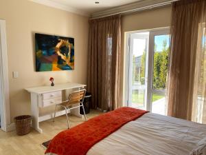 The Ridge at Plettenberg with Mountain View