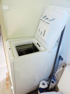 Maisons de vacances Bungalow Confort Gastes Jacuzzi : photos des chambres