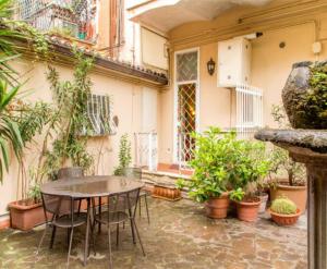 Charming Studio near the Colosseum in Rome, 45 m² with Balcony